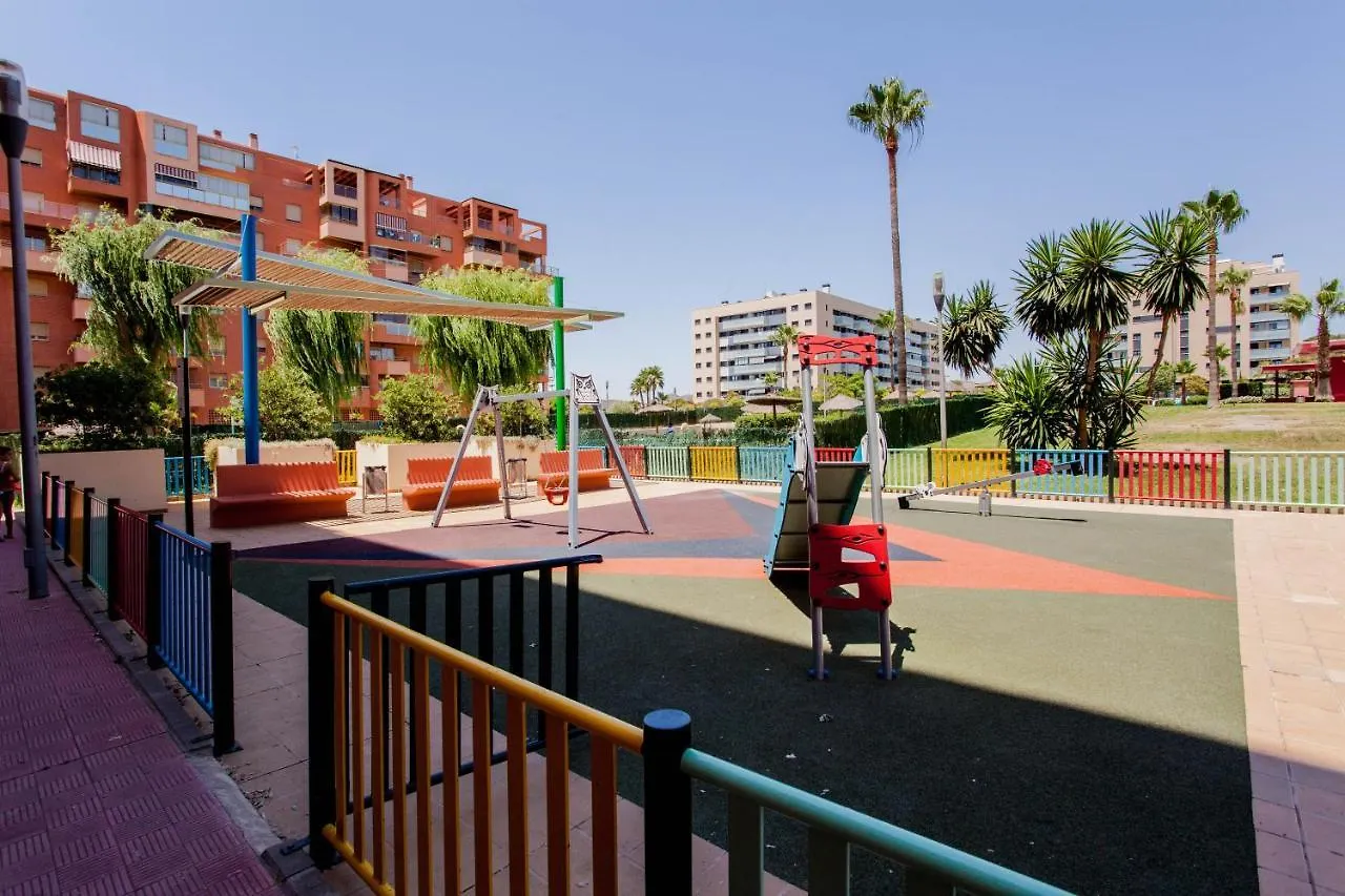Apartamento Teatinos, Metro, Free Parking & Pool Apartment Malaga