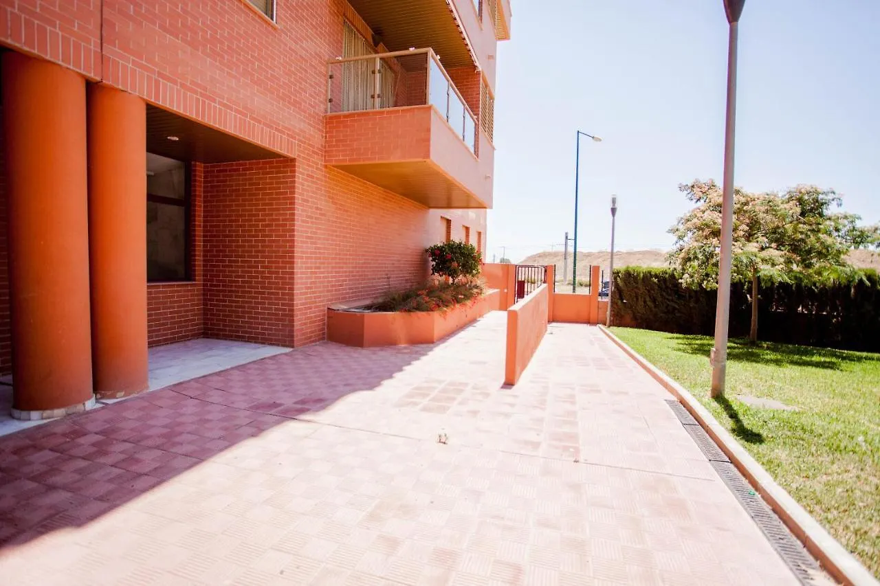 Apartamento Apartamento Teatinos, Metro, Free Parking & Pool Málaga