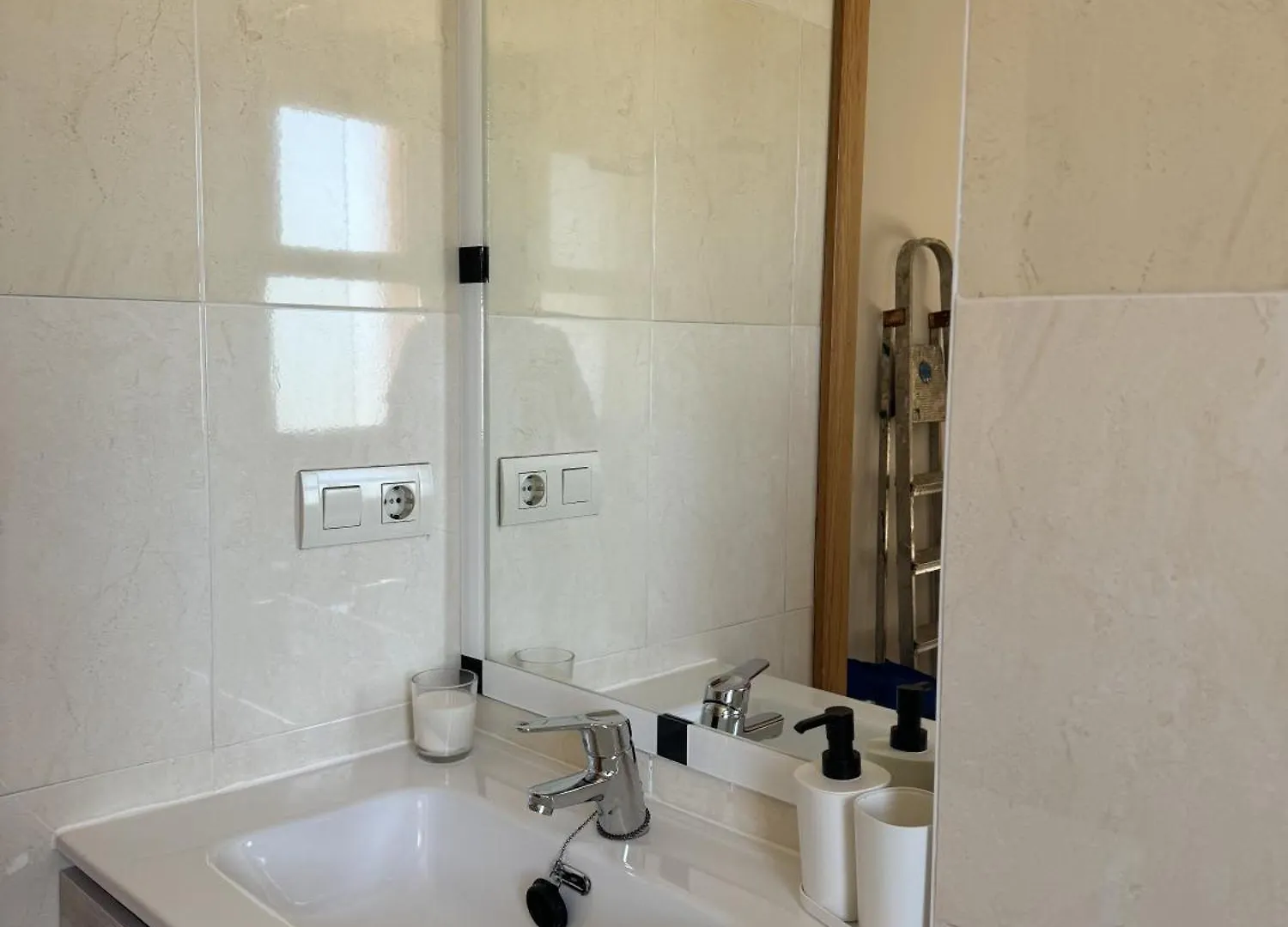 Apartamento Apartamento Teatinos, Metro, Free Parking & Pool Málaga